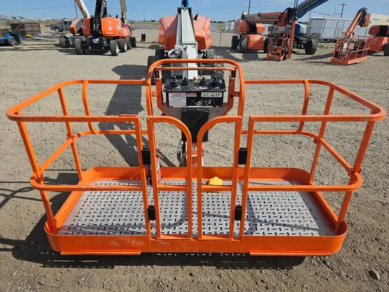 2019 Snorkel 660SJ Boom Lift