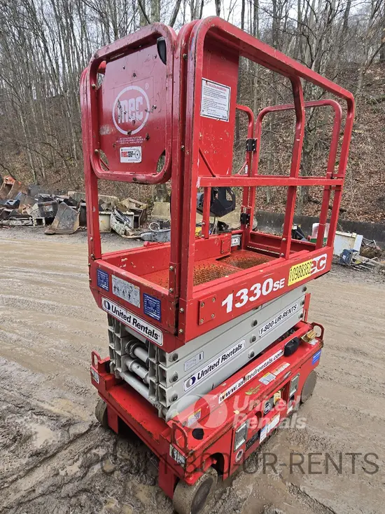 2019 MEC 1330SE Scissor Lift