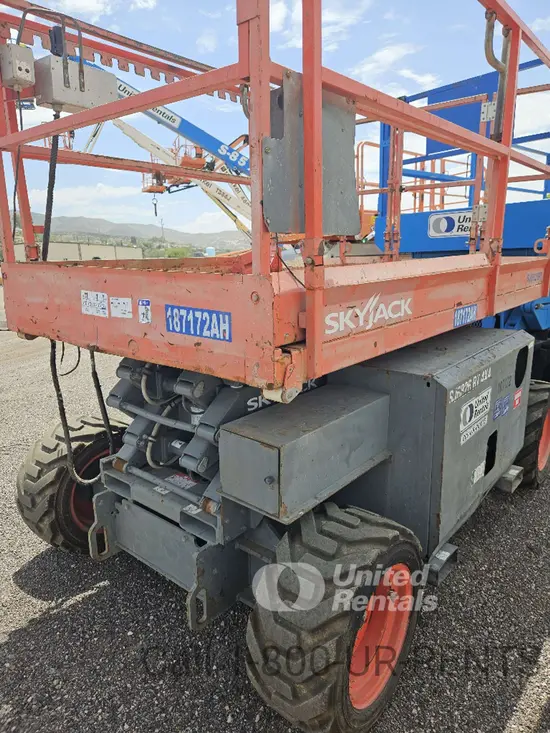 2017 Skyjack SJ6826RT Rough Terrain Scissor Lift