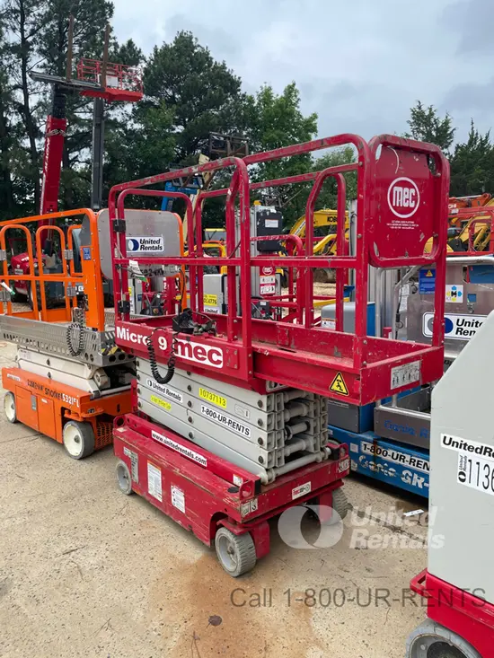 2018 MEC MICRO 19 Scissor Lift