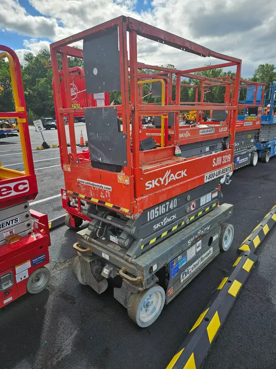 2016 Skyjack SJIII3219 Scissor Lift