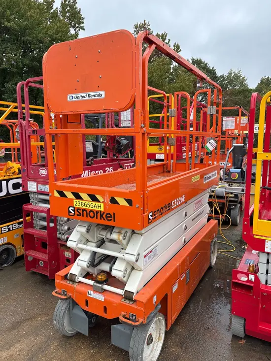 2019 Snorkel S3226E Scissor Lift