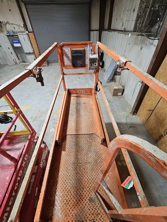 2019 Snorkel S3226E Scissor Lift