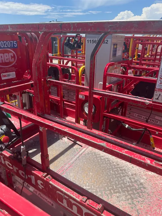 2018 MEC MICRO 19 Scissor Lift