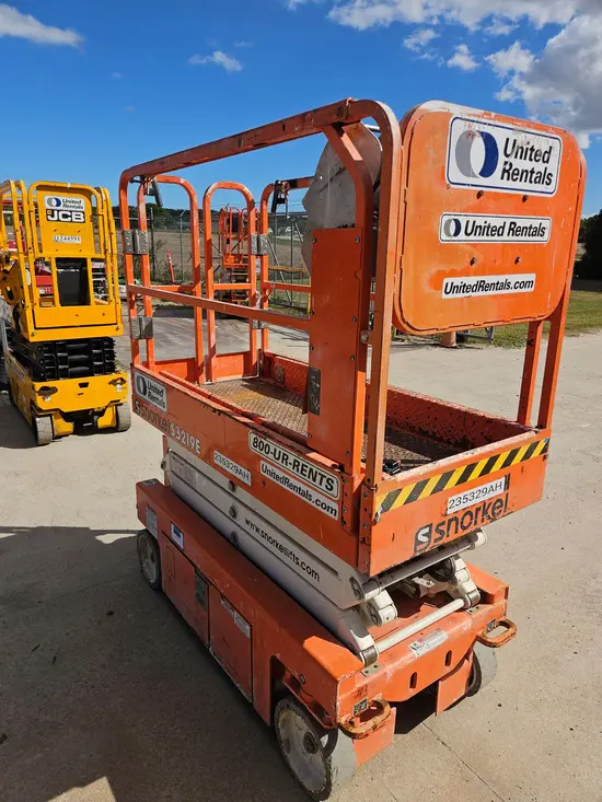2019 Snorkel S3219E Scissor Lift