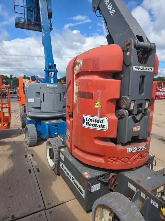 2018 Skyjack SJ30ARJE Articulating Boom Lift