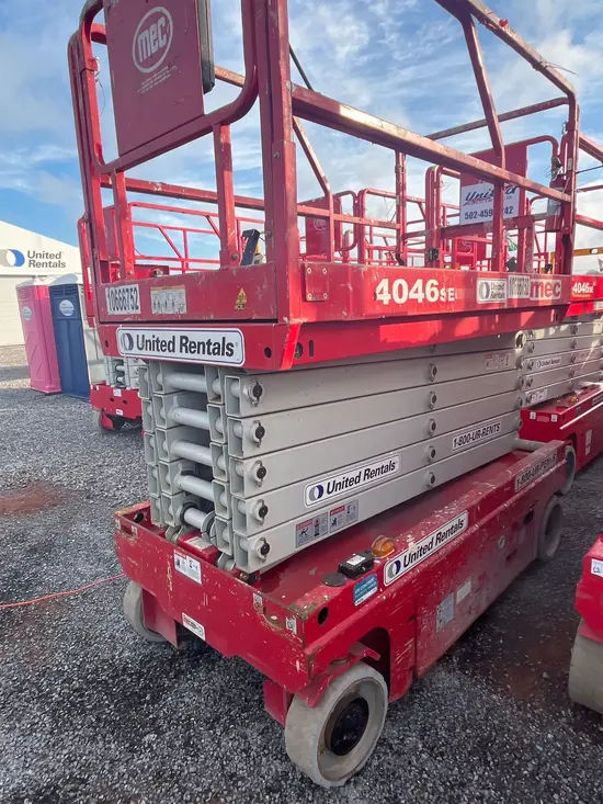 2017 MEC 4046SE Scissor Lift