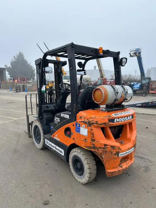 2022 Doosan G25P-7DF Warehouse Forklift