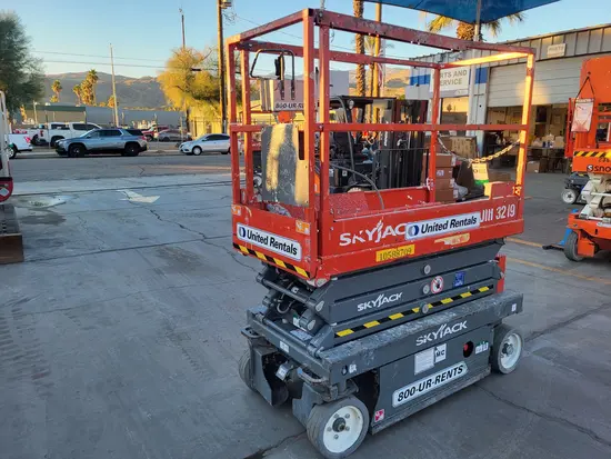 2017 Skyjack SJIII3219 Scissor Lift