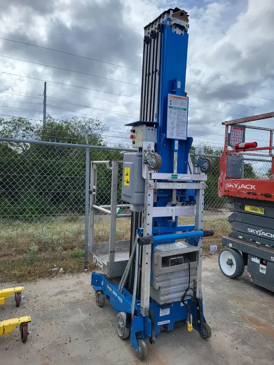 2018 Genie AWP-40SDC Pusharound Lift