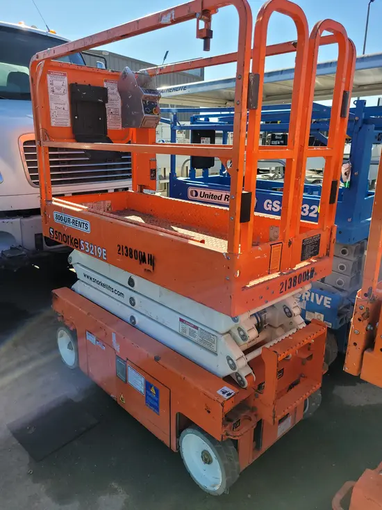 2018 Snorkel S3219E Scissor Lift