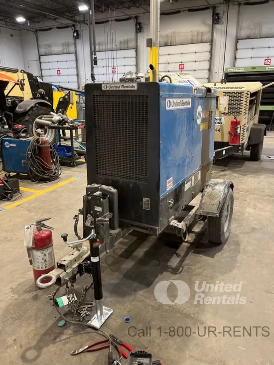 2021 Miller Welders Big Blue 500 Welder