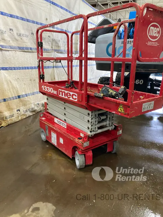 2017 MEC 1330SE Scissor Lift