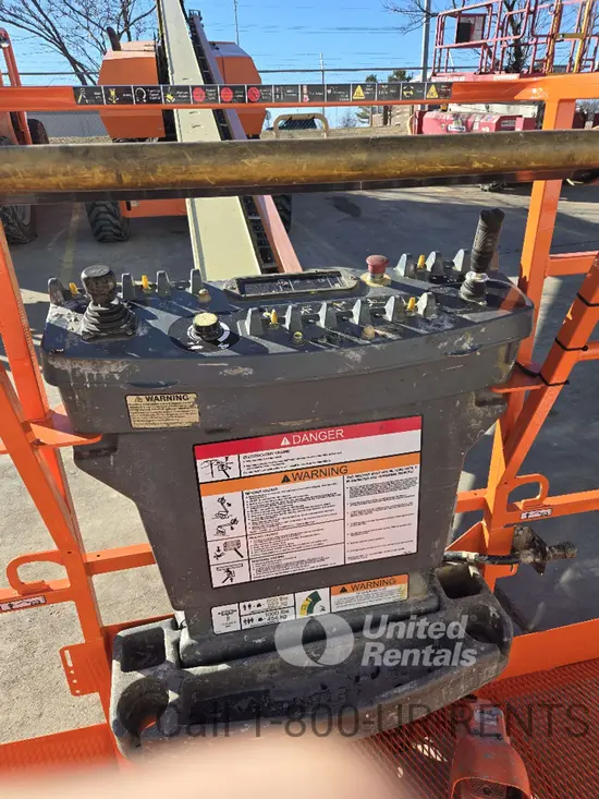 2018 JLG 800S Boom Lift