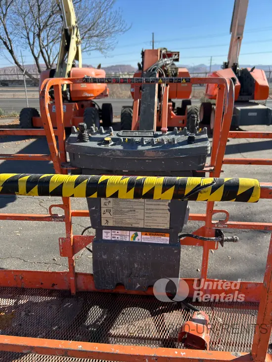 2017 JLG 860SJ Boom Lift