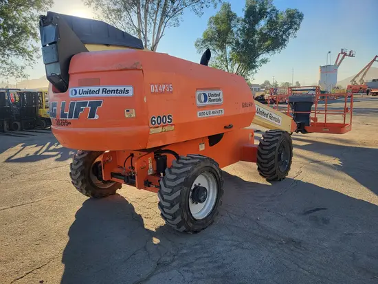 2013 JLG 600S Boom Lift