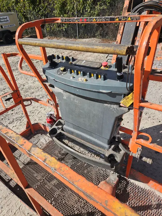 2016 JLG 450AJ Articulating Boom Lift
