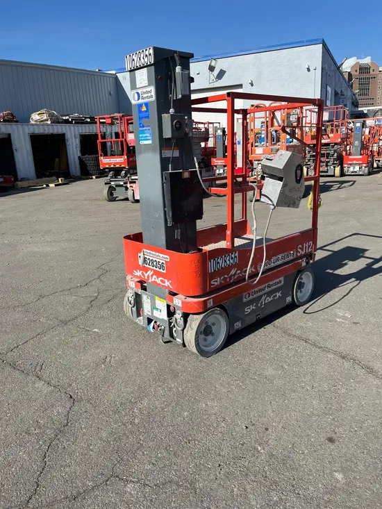 2017 Skyjack SJ12 Self-Propelled One-Person Lift