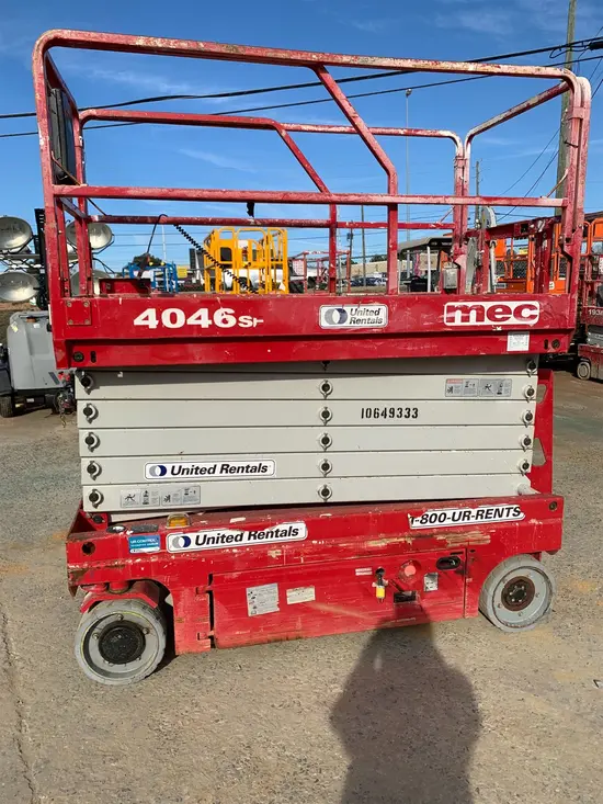 2017 MEC 4046SE Scissor Lift