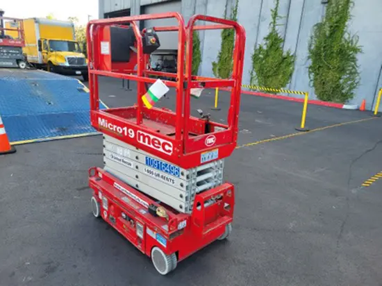 2019 MEC MICRO 19 Scissor Lift
