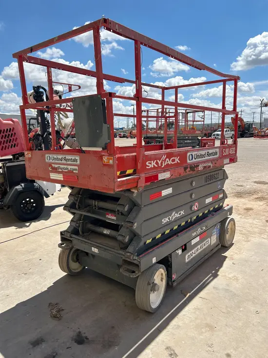 2016 Skyjack SJIII4632 Scissor Lift