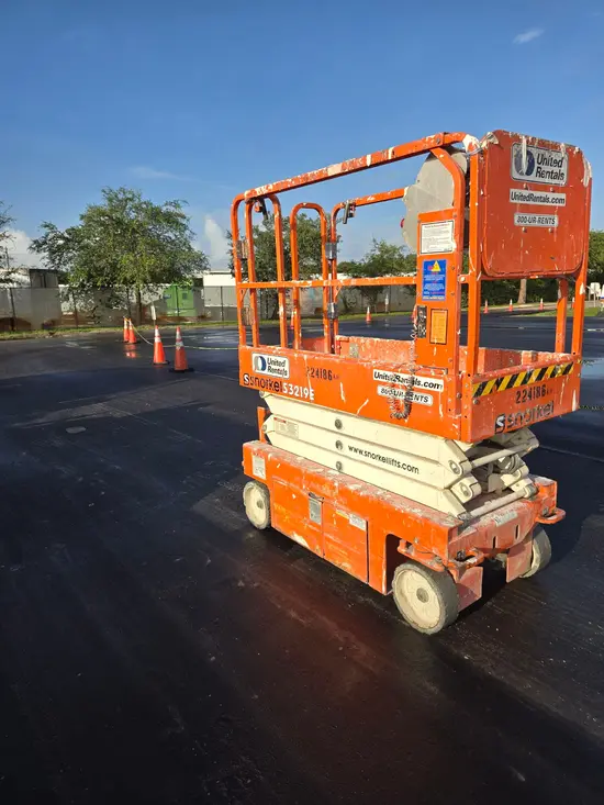 2019 Snorkel S3219E Scissor Lift