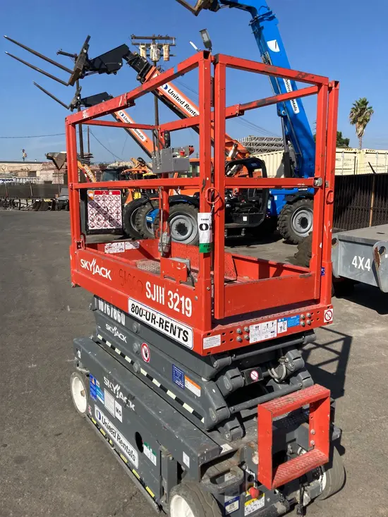 2018 Skyjack SJIII3219 Scissor Lift
