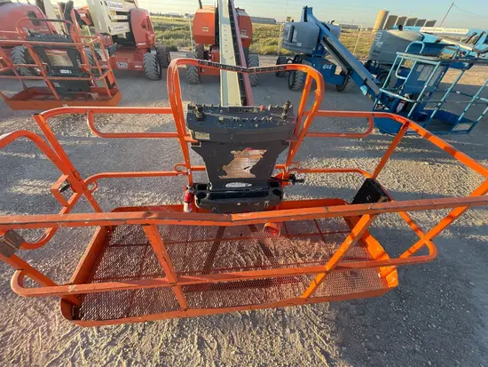 2018 JLG 800S Boom Lift