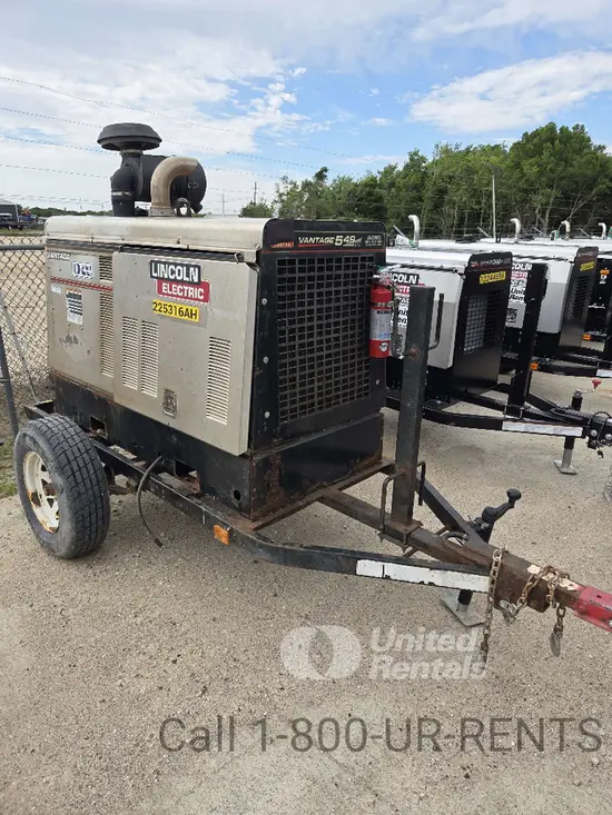 2019 Lincoln Electric VANTAGE 549 Welder
