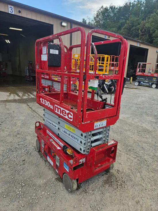 2019 MEC 1330SE Scissor Lift