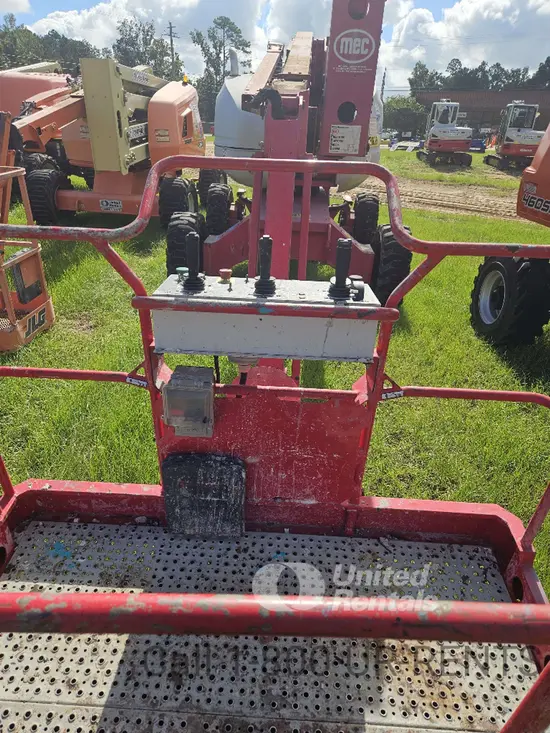 2018 MEC 45AJ-D Articulating Boom Lift
