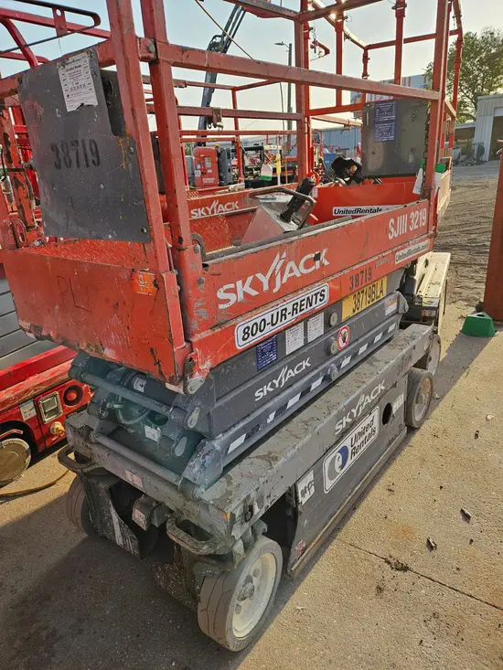 2016 Skyjack SJIII3219 Scissor Lift