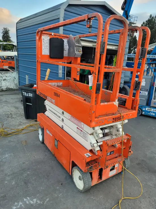 2018 Snorkel S3219E Scissor Lift