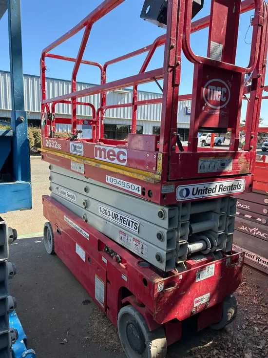 2019 MEC 2632SE Scissor Lift