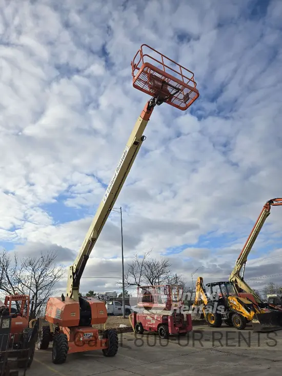 2018 JLG 800S Boom Lift