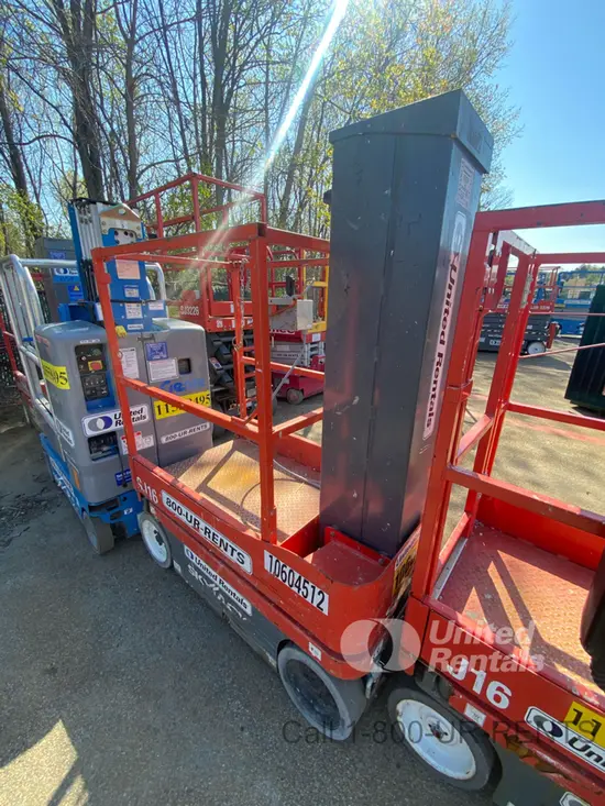 2017 Skyjack SJ16 Self-Propelled One-Person Lift