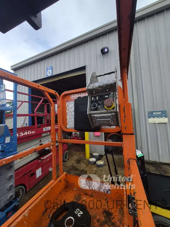 2021 Snorkel S3219E Scissor Lift