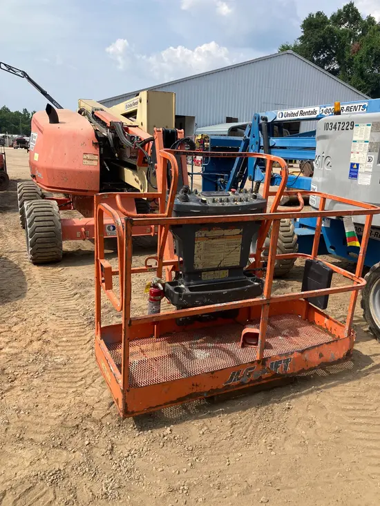 2017 JLG 450AJ Articulating Boom Lift