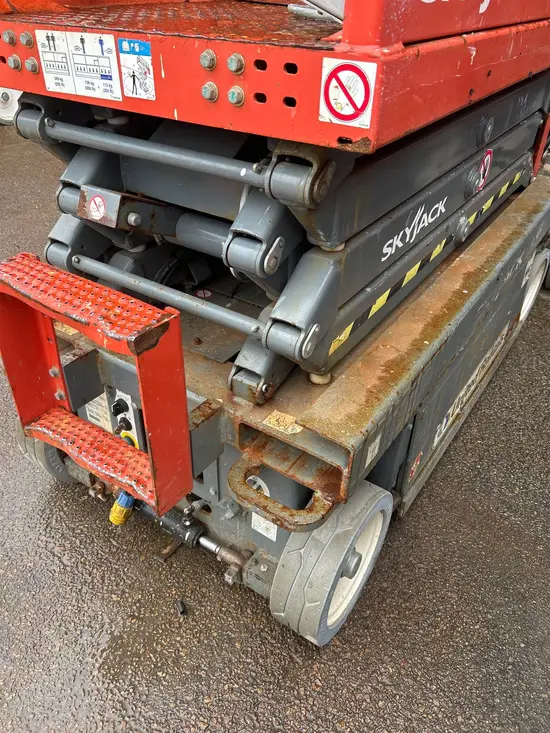 2016 Skyjack SJIII3219 Scissor Lift