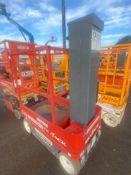 2019 Skyjack SJ12 Self-Propelled One-Person Lift
