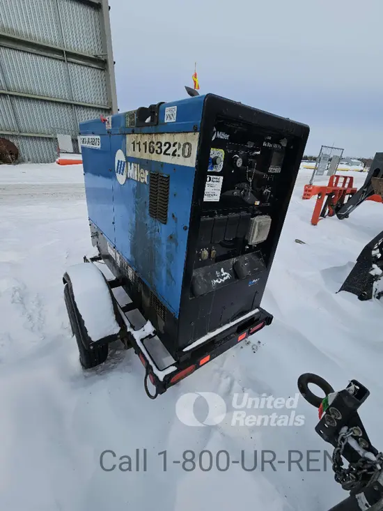 2021 Miller Welders Big Blue 500 Welder