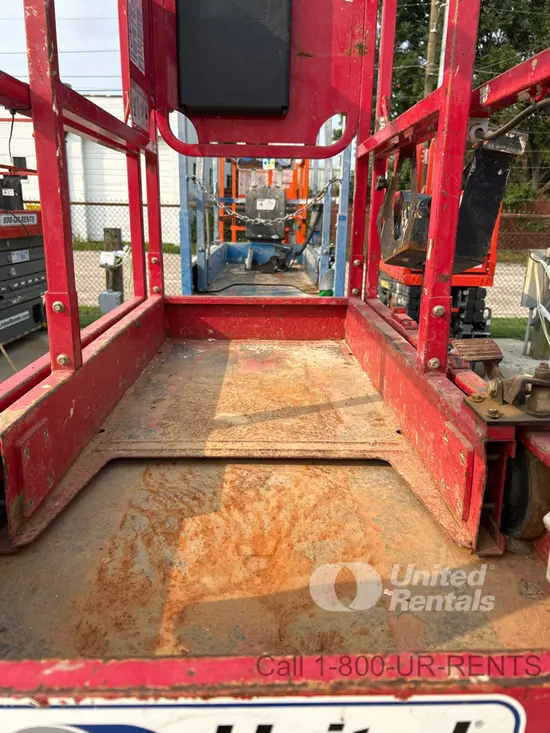 2018 MEC MICRO 19 Scissor Lift