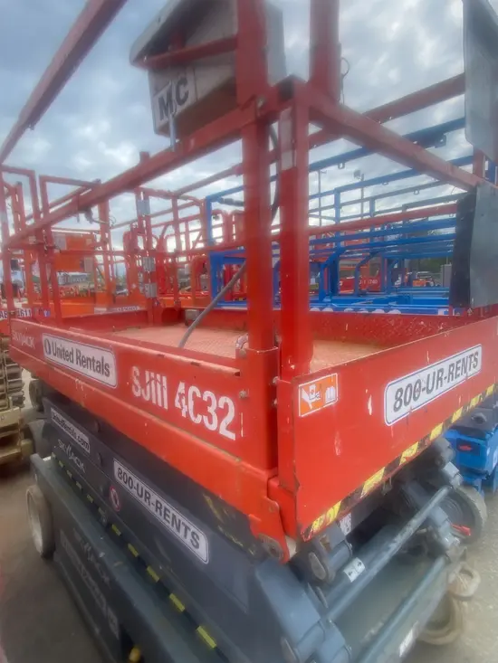 2016 Skyjack SJIII4632 Scissor Lift