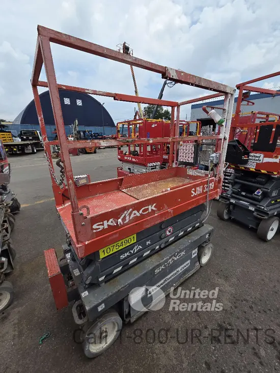 2018 Skyjack SJIII3219 Scissor Lift
