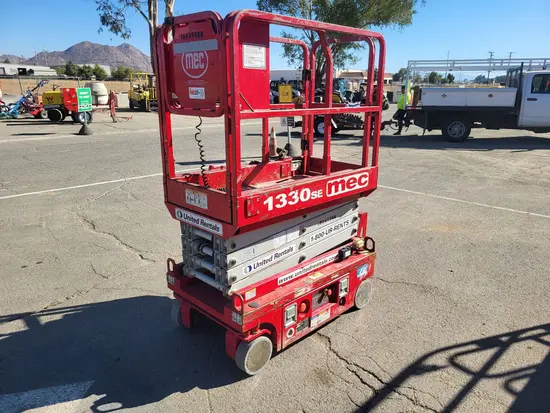 2018 MEC 1330SE Scissor Lift
