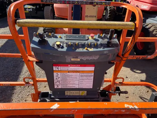 2016 JLG 450AJ Articulating Boom Lift