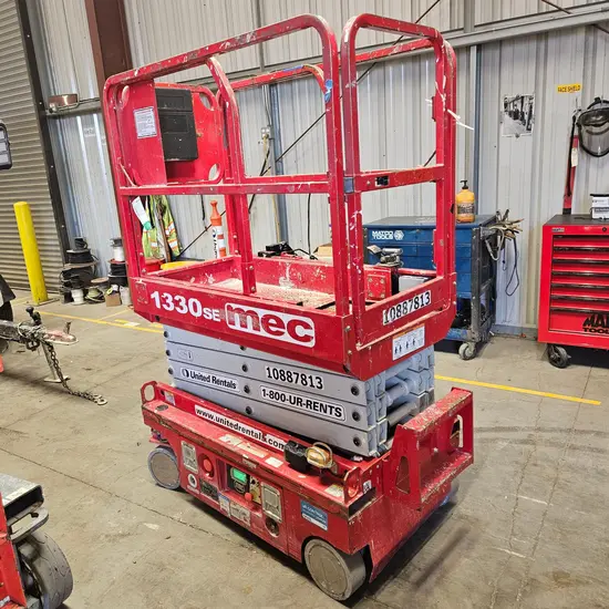 2019 MEC 1330SE Scissor Lift