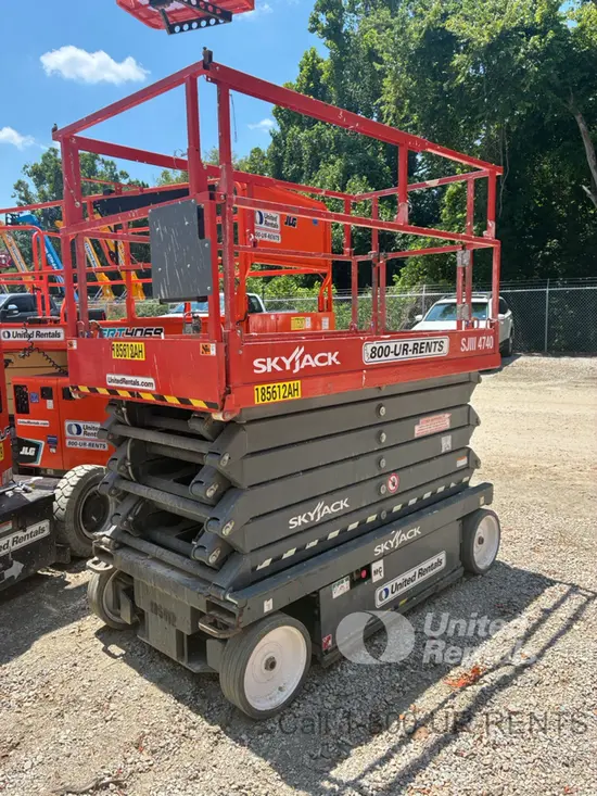 2017 Skyjack SJIII4740 Scissor Lift