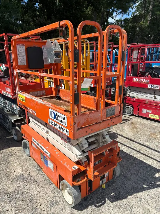 2019 Snorkel S3219E Scissor Lift