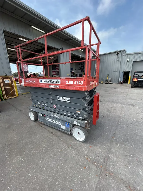 2017 Skyjack SJIII4740 Scissor Lift